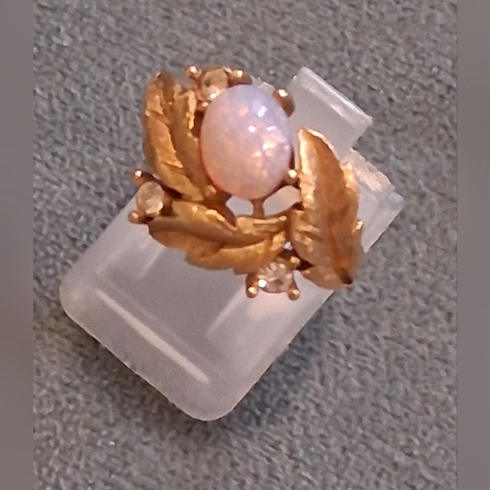Costume Ring with Faux Opal Stone,Avon